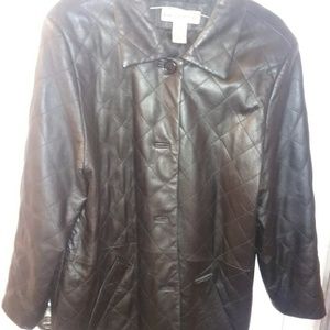 Modern essentials Leather coat